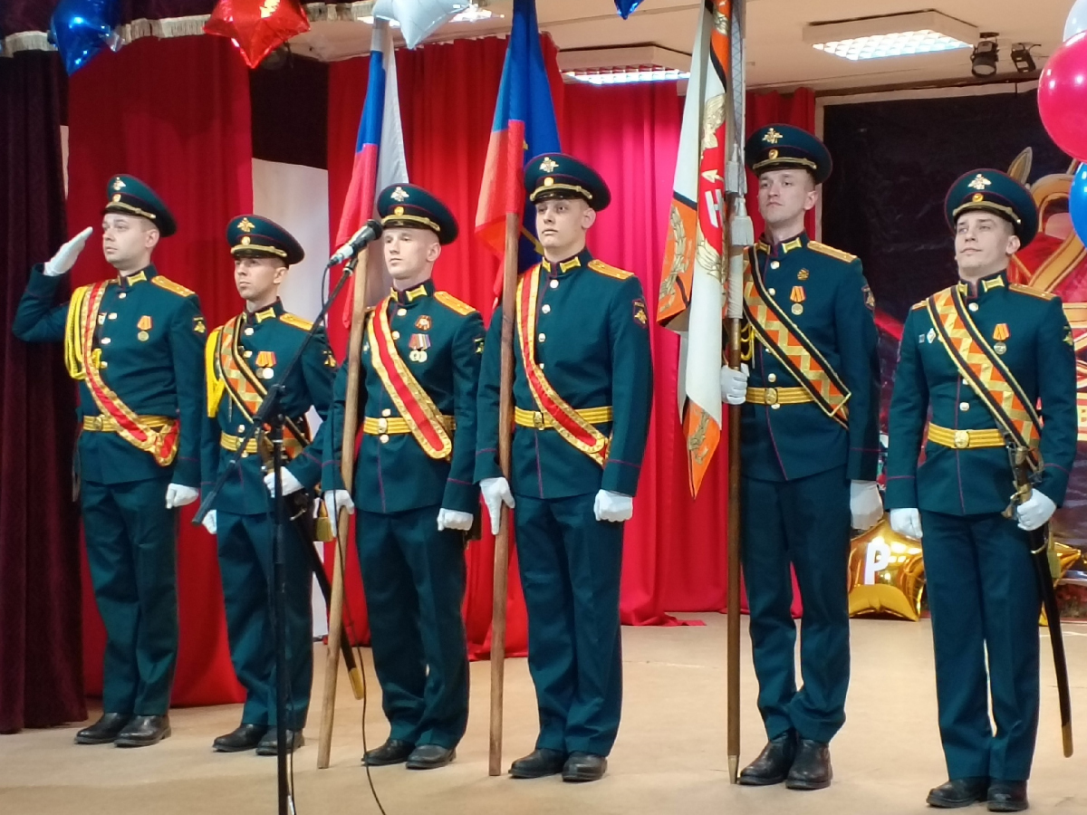 Праздничный концерт в дивизии.